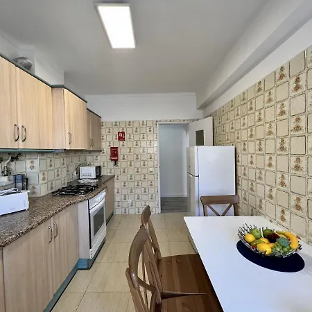Apartment By Homing *